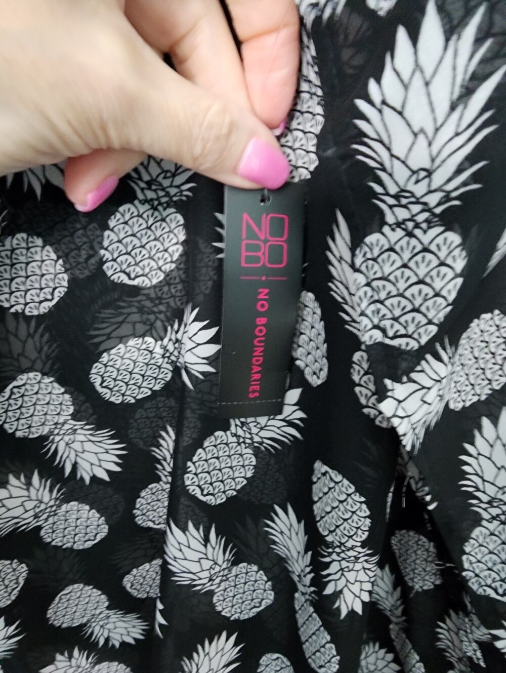 NEW! No Boundaries Women's Black Pineapple Cover-Up w/ Neon Tassels, Size 1X - Picture 4 of 7